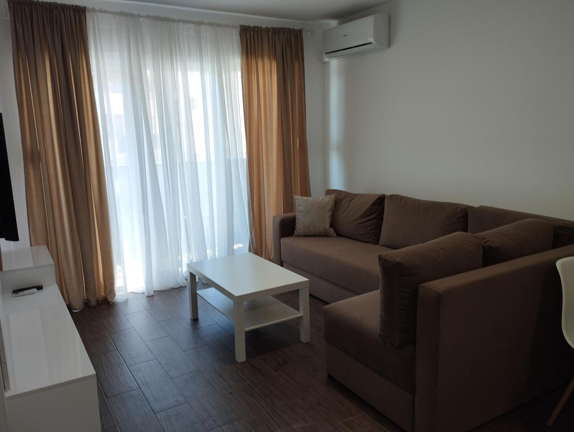 Apartment With Pool เวลิโก กราดิชเต ภายนอก รูปภาพ